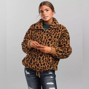 Billabong | Cheetah Time Off Wubby Pullover Size Large